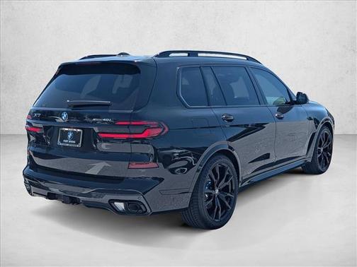 Black Sapphire Metallic 2026 BMW X7 xDrive40i