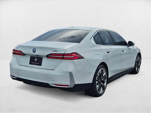 2026 BMW i5 xDrive40