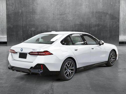 2026 BMW i5 xDrive40