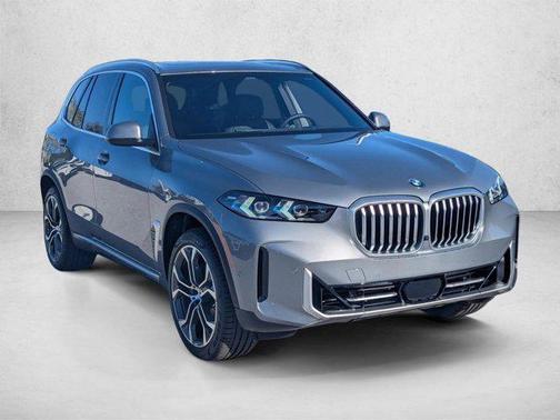 Skyscraper Grey Metallic 2026 BMW X5 sDrive40i