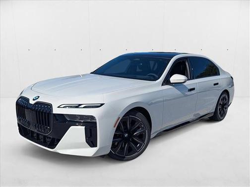2025 BMW 740 i