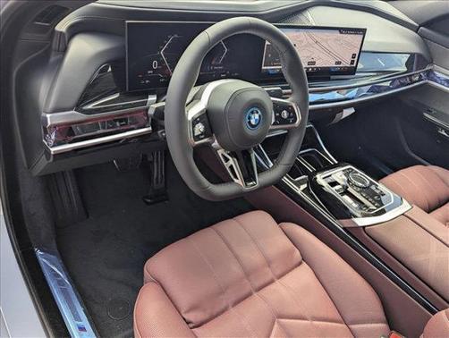 Brooklyn Grey Metallic 2026 BMW i7 eDrive50