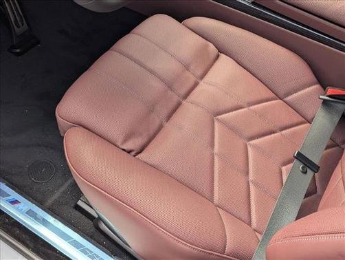 Brooklyn Grey Metallic 2026 BMW i7 eDrive50