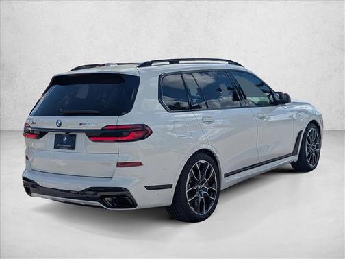 2026 BMW X7 M60i