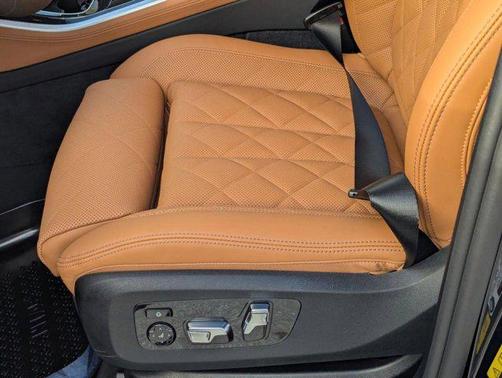 Black Sapphire Metallic 2026 BMW X5 PHEV xDrive50e