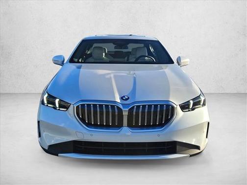 Mineral White Metallic 2027 BMW 530 i xDrive