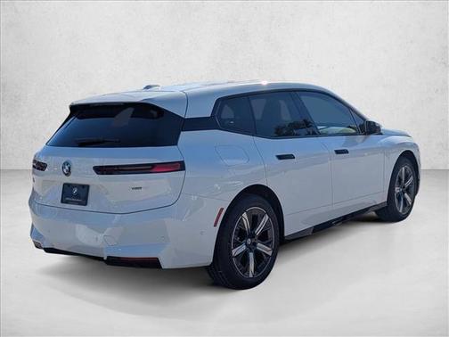 2026 BMW iX xDrive45