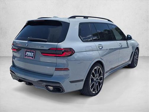 Brooklyn Grey Metallic 2026 BMW X7 xDrive40i