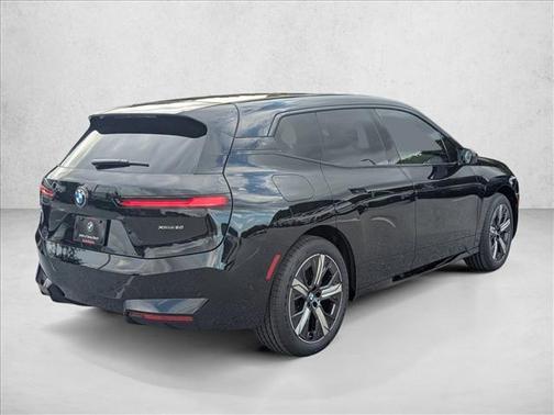 2026 BMW iX xDrive60