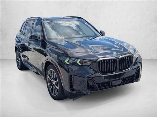 Carbon Black Metalli 2026 BMW X5 PHEV xDrive50e