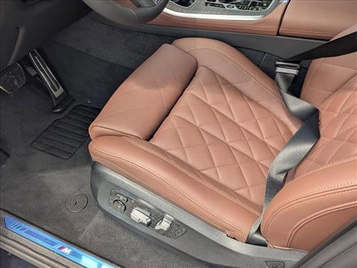 Carbon Black Metalli 2026 BMW X5 PHEV xDrive50e