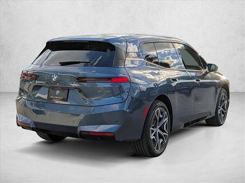 2026 BMW iX xDrive60