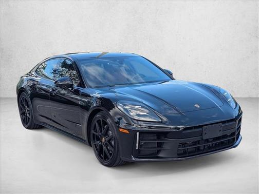 2024 Porsche Panamera 4