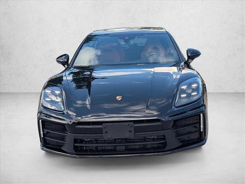 2024 Porsche Panamera 4