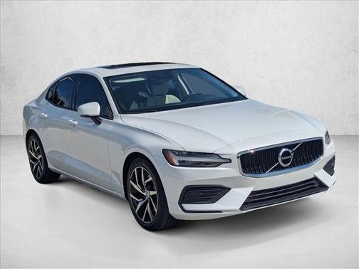 2020 Volvo S60 T5 Momentum