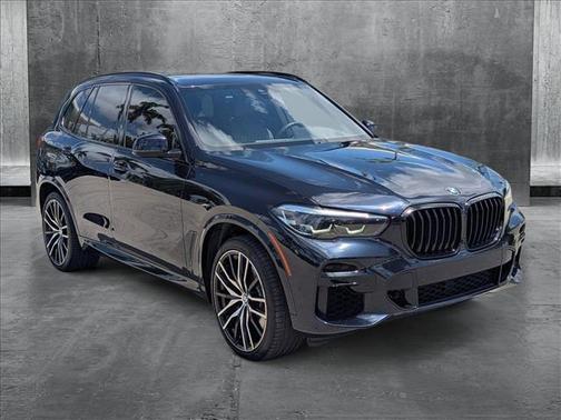 2022 BMW X5 M50i