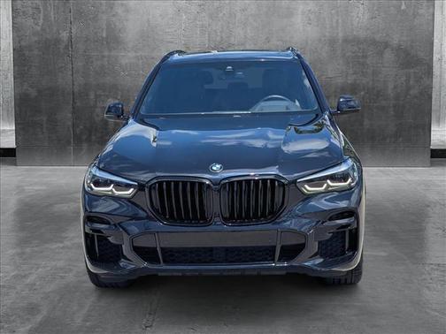 2022 BMW X5 M50i