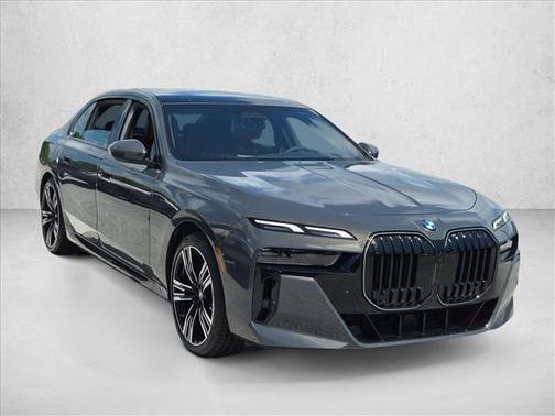 Dravit Grey Metallic 2026 BMW 740 xDrive