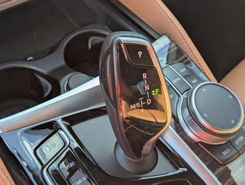 2022 BMW 540 i xDrive