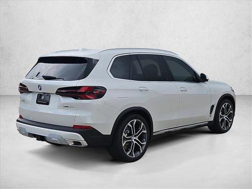 Mineral White Metallic 2026 BMW X5 PHEV xDrive50e