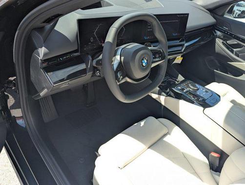 Black Sapphire Metallic 2026 BMW 530 530i