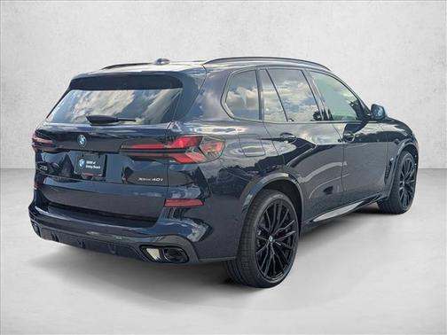 Tanzanite Blue II Metallic 2026 BMW X5 xDrive40i