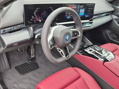 Dark Graphite Metallic 2027 BMW i5 eDrive40