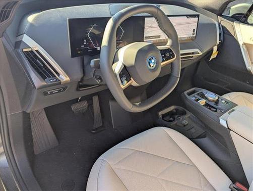 2025 BMW iX xDrive50