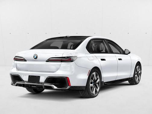 Mineral White Metallic 2026 BMW 740 xDrive