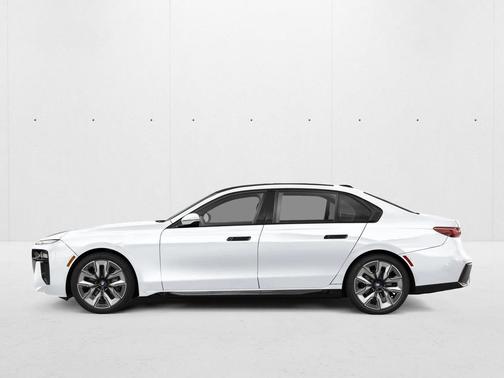Mineral White Metallic 2026 BMW 740 xDrive
