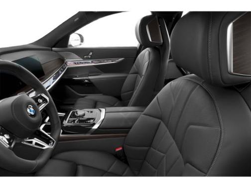 2025 BMW 760 xDrive