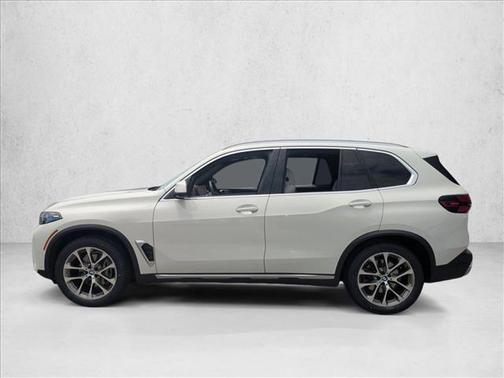 Alpine White 2024 BMW X5 sDrive40i