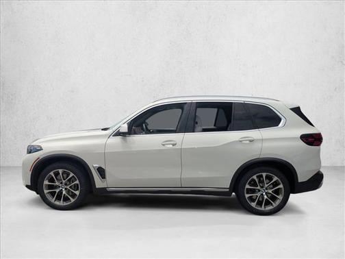 Alpine White 2024 BMW X5 sDrive40i