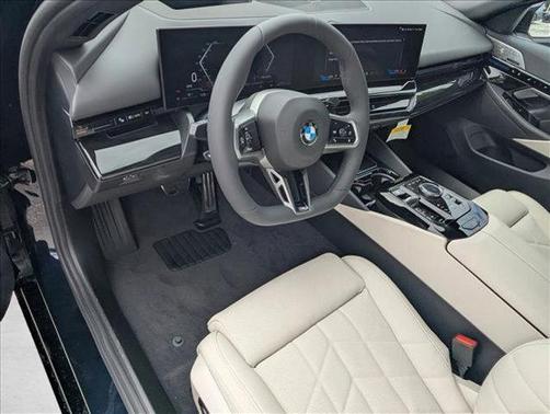 Carbon Black Metallic 2026 BMW 530 530i