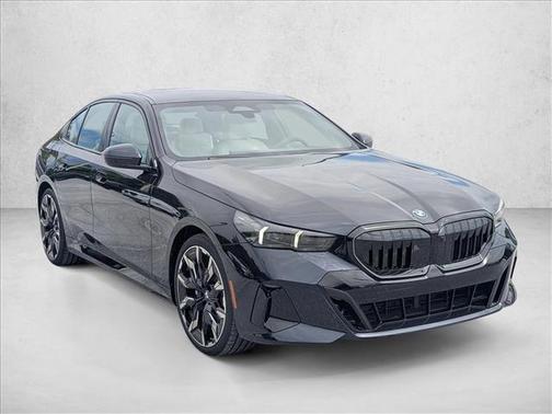 Carbon Black Metallic 2026 BMW 530 530i
