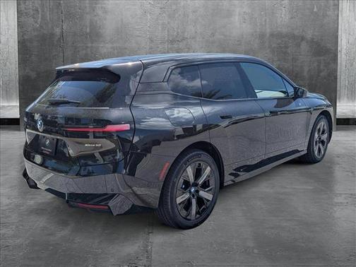 2025 BMW iX xDrive50