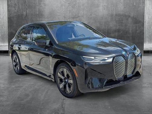 2025 BMW iX xDrive50