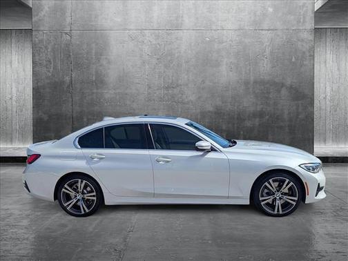 2021 BMW 330 330i