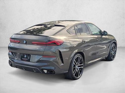 Manhattan Green Metallic 2027 BMW X6 xDrive40i