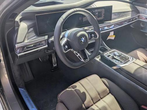 2025 BMW 760 i xDrive