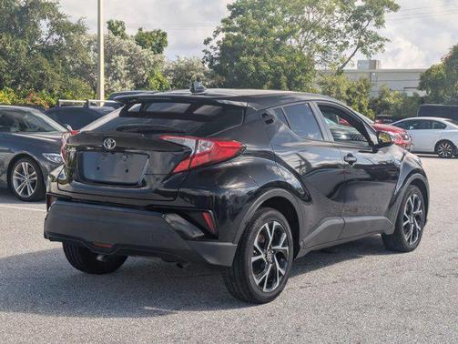 2021 Toyota C-HR XLE