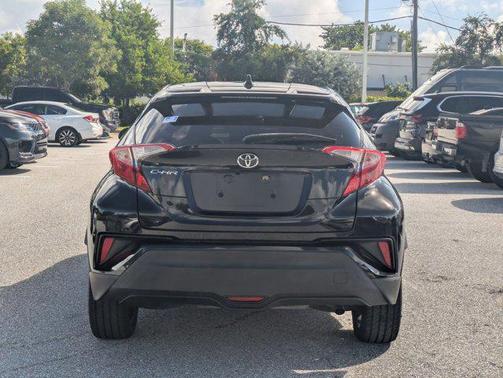 2021 Toyota C-HR XLE