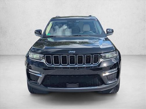 Diamond Black Crystal Pearlcoat 2022 Jeep Grand Cherokee Limited