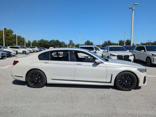 2020 BMW 740 740i