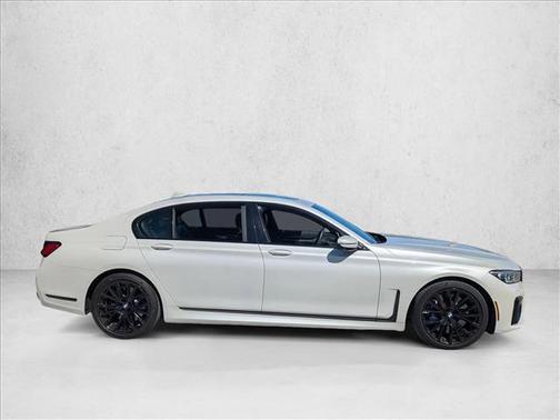 2020 BMW 740 740i