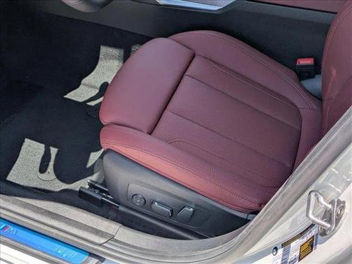 2025 BMW 330 i