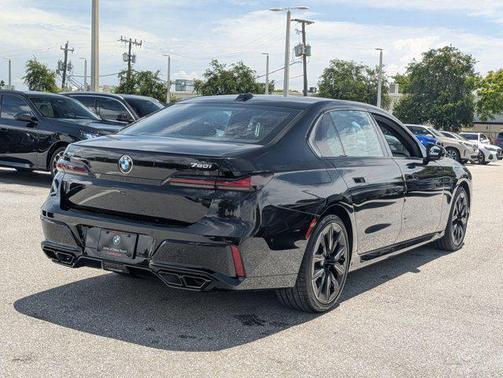Black Sapphire Metallic 2026 BMW 760 xDrive