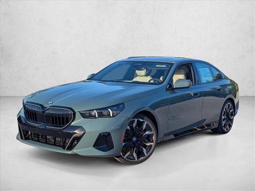 Cape York Green Metallic 2026 BMW 530 530i