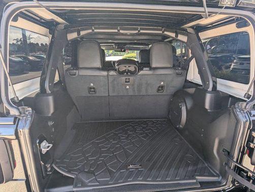 Black Clearcoat 2025 Jeep Wrangler Rubicon