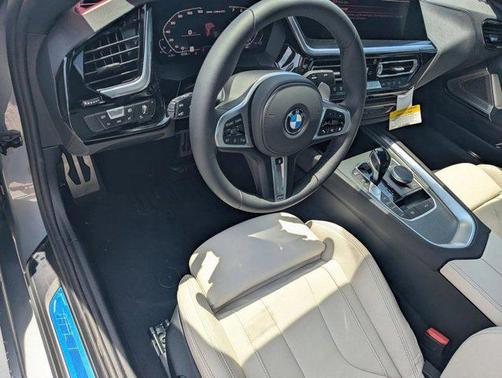 Skyscraper Grey Metallic 2026 BMW Z4 M40i